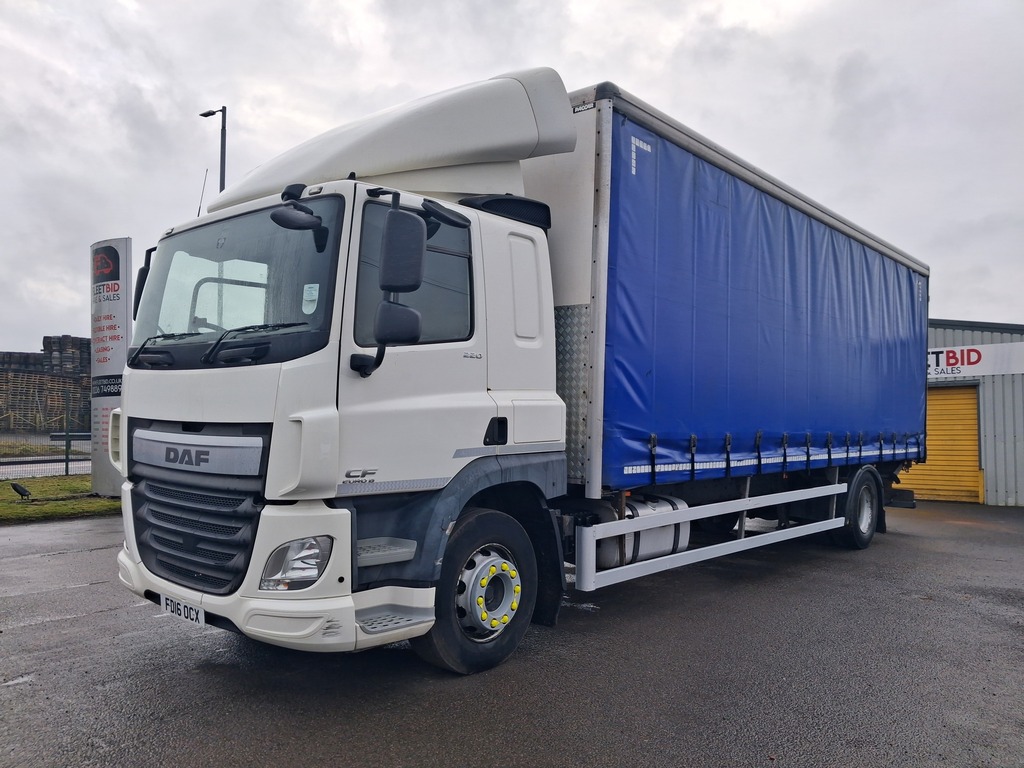 DAF All Models Lf 220 Fa 18T Construct White #1