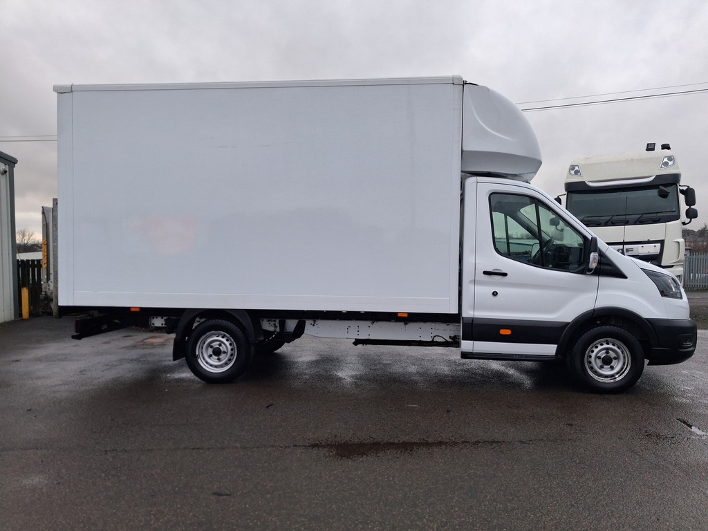 Ford Transit Custom Transit 350 Fwd Srw Luton... BD71AVJ #4