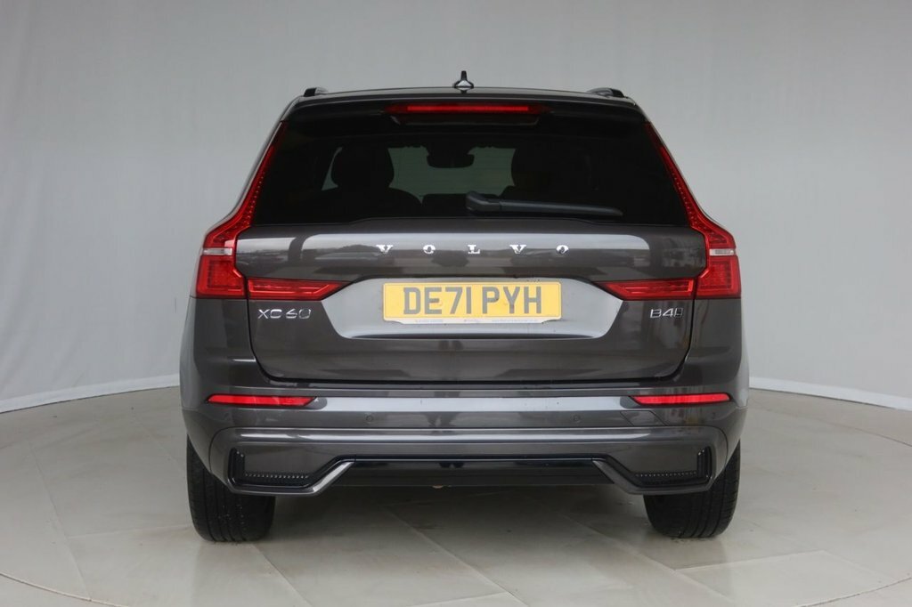Volvo XC60 2L R-design DE71PYH Grey #6