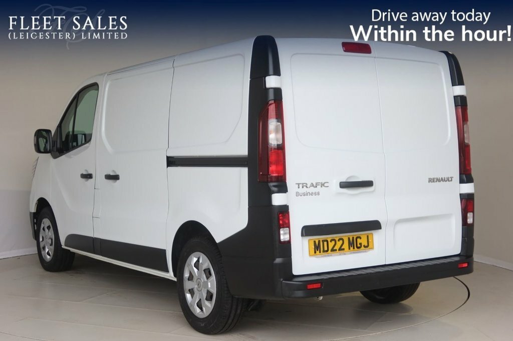 Renault Trafic 2L Business MD22MGJ White #3