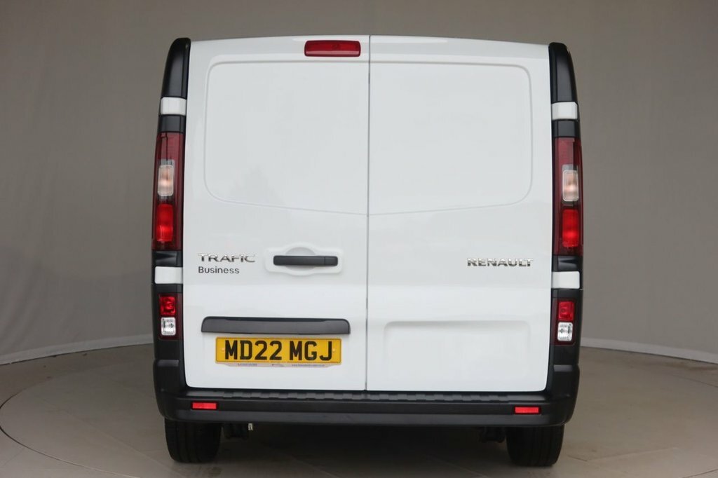Renault Trafic 2L Business MD22MGJ White #6