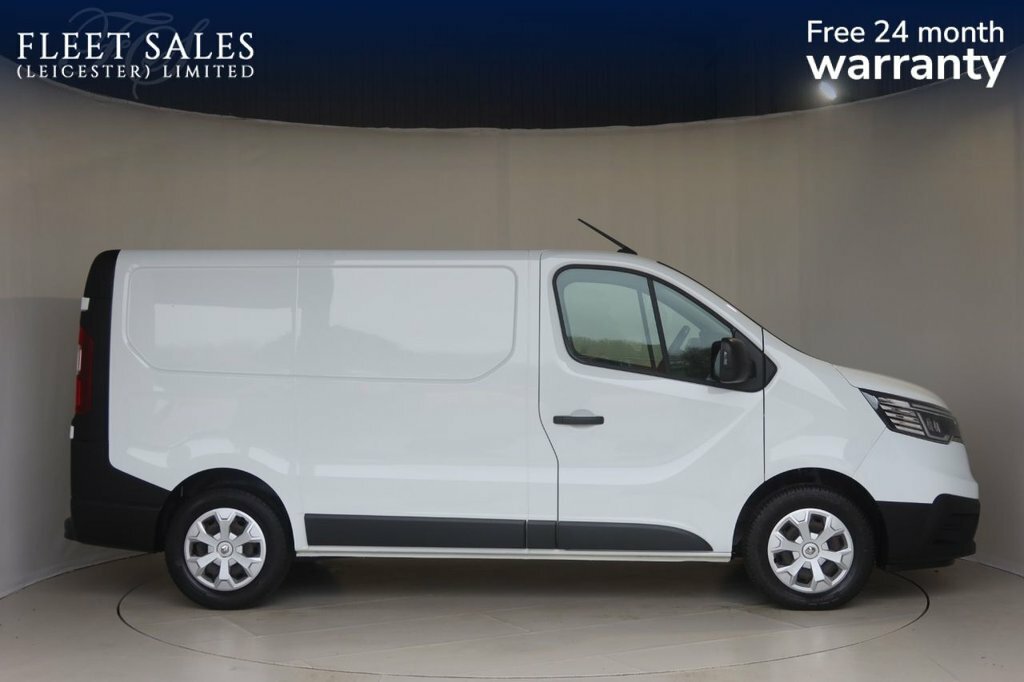Renault Trafic 2L Business MD22MGJ White #2