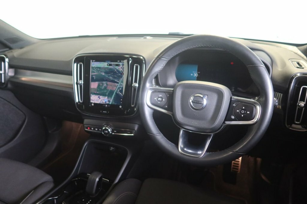 Volvo XC40 Suv YR71ZHM Black #4