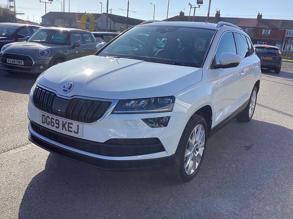 Skoda Karoq Tsi Se L DG69KEJ White #3