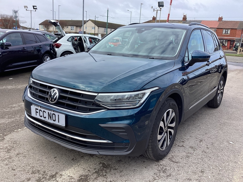 Volkswagen Tiguan Tsi Active PO71FLN Blue #2