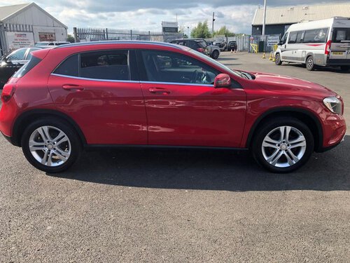 Mercedes-Benz GLA Class 2.1 Gla200 Cdi Sport 136 Bhp Red #6