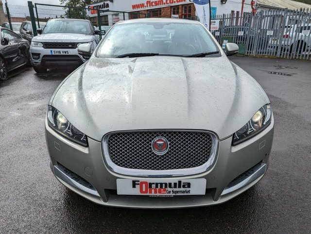 Jaguar XF 2.2 D Premium Luxury 200 Bhp Gold #2