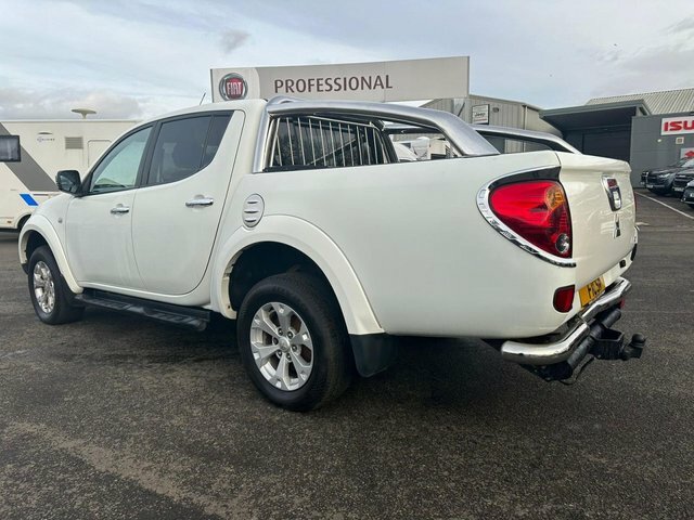 Mitsubishi L200 2.5 Di-d 4X4 Barbarian Lb Dcb 175 Bhp White #4