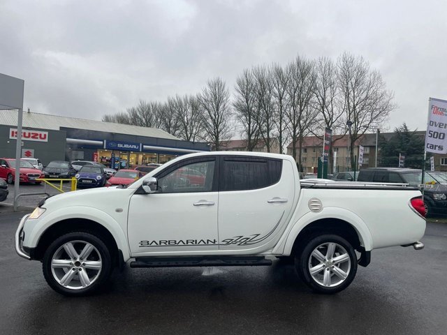 Mitsubishi L200 2.5 Di-d 4X4 Barbarian Lb Dcb 175 Bhp White #4