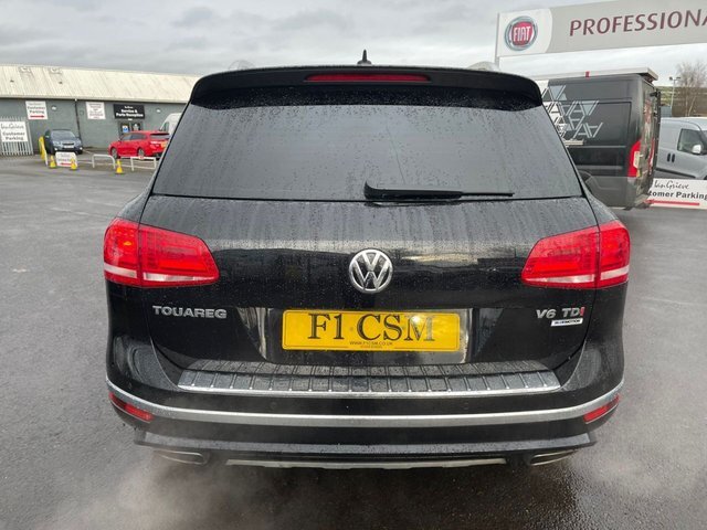 Volkswagen Touareg 3L V6 R-line Tdi Bluemotion Technology Black #6