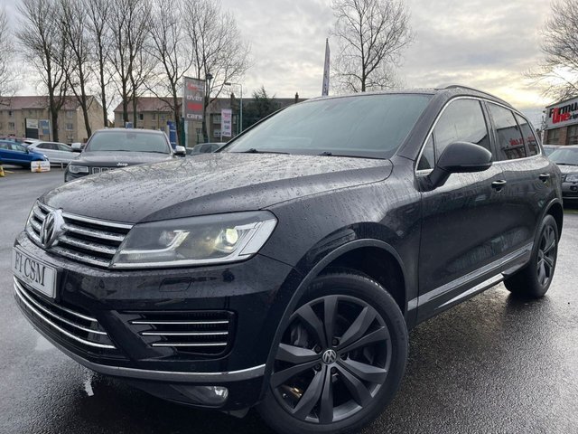 Volkswagen Touareg 3L V6 R-line Tdi Bluemotion Technology Black #3