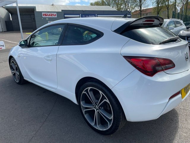 Vauxhall Astra GTC 1.4 Limited Edition Ss 118 Bhp PK65OCO White #5