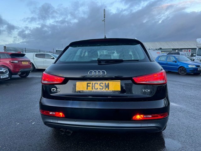 Audi Q3 2L Tdi Se Black #6