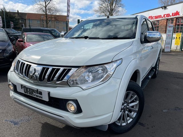 Mitsubishi L200 2.4 Di-d 4Wd Titan Dcb 178 Bhp White
