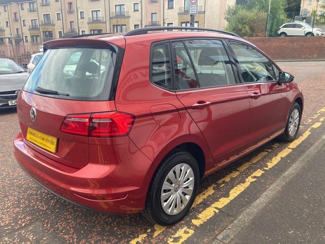 Volkswagen Golf SV 1.6 S Tdi 108 Bhp Red #6