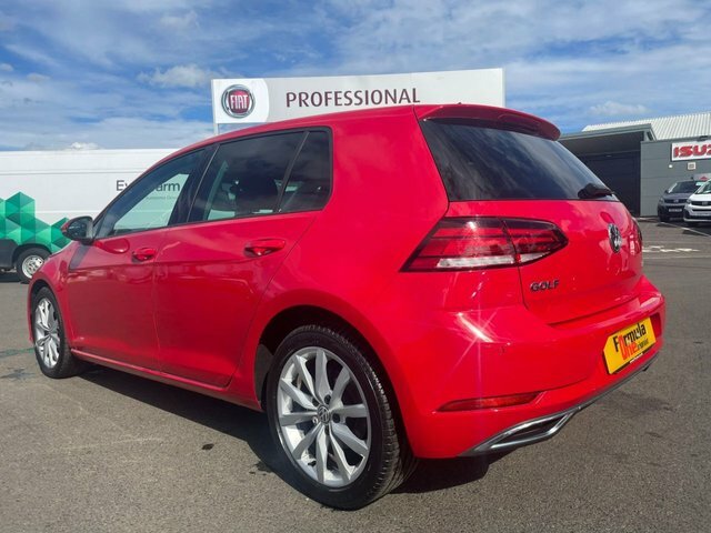 Volkswagen Golf 1.6 Gt Tdi Bluemotion Technology 114 Bhp YM17SVT Red #4