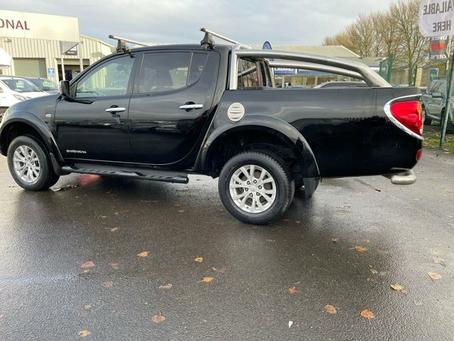 Mitsubishi L200 2.5 Di-d 4X4 Barbarian Lb Dcb 175 Bhp Black #4