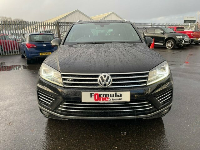 Volkswagen Touareg 3L V6 R-line Tdi Bluemotion Technology PJ64KEU Black #2