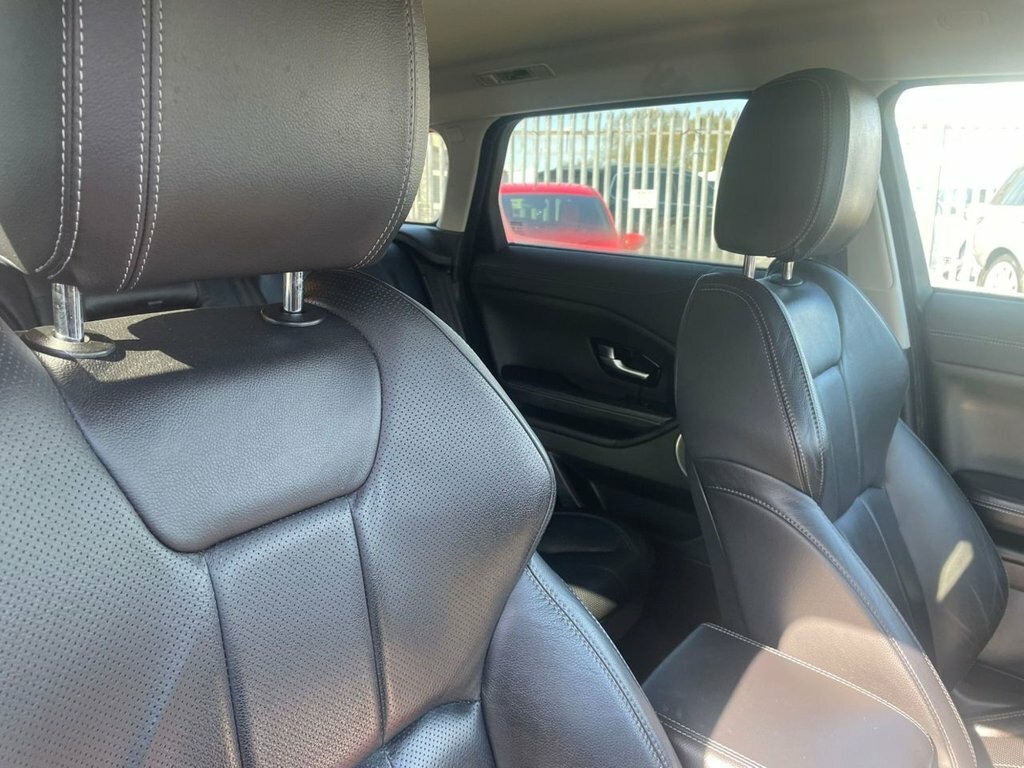 Land Rover Range Rover Evoque 2L Ed4 Se Tech LC66LXX Black #4