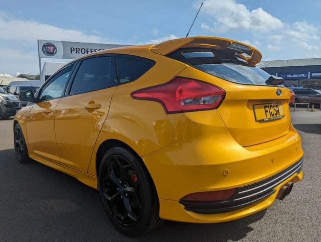Ford Focus 2L St-tdci MX65XHE Yellow #5