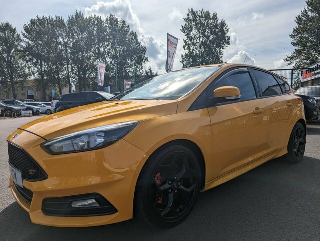 Ford Focus 2L St-tdci MX65XHE Yellow #3