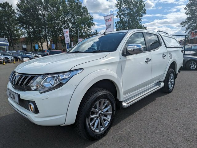 Mitsubishi L200 2.4 Di-d 4Wd Barbarian Dcb 178 Bhp SL18OLG White #3
