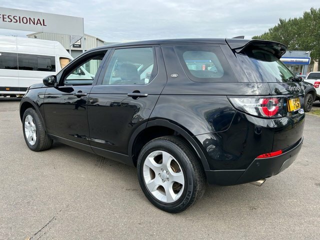 Land Rover Discovery Sport 2L Td4 Se BN66CCV Black #5