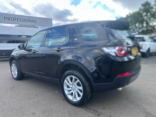Land Rover Discovery Sport 2L Td4 Se MK68BXM Black #4