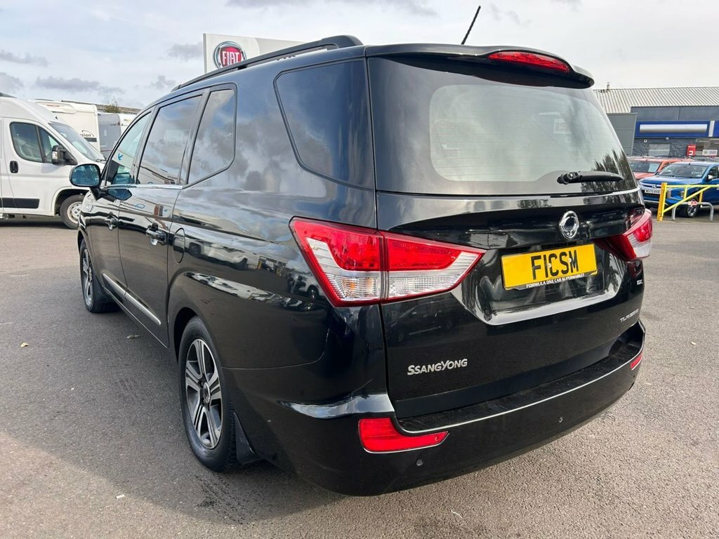SsangYong Rodius 2L Ex Black #5