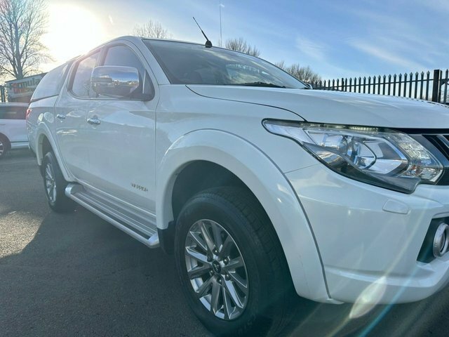 Mitsubishi L200 2.4 Di-d 4Wd Warrior Dcb 178 Bhp DV18EWG White #2