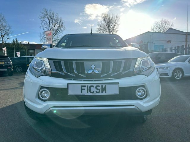 Mitsubishi L200 2.4 Di-d 4Wd Warrior Dcb 178 Bhp DV18EWG White #4