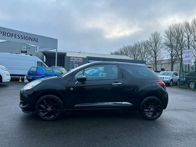 DS DS 3 1.6L Bluehdi Performance Line Ss NU17TTZ Black #3