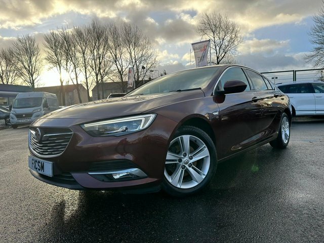 Vauxhall Insignia 1.6L Elite Nav Ecotec Red