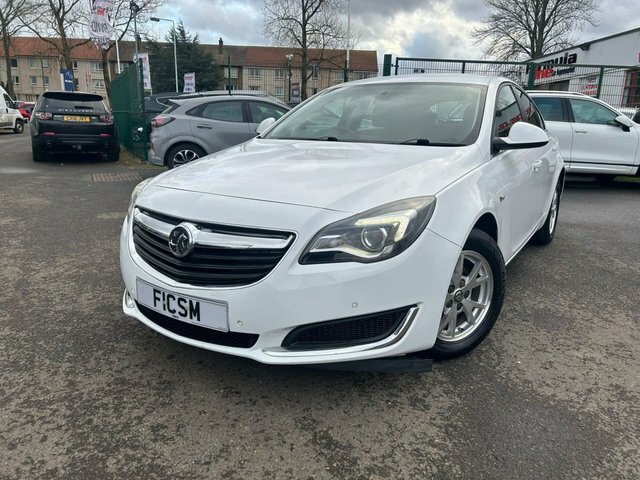 Vauxhall Insignia 2L Design Nav Cdti Ecoflex Ss White