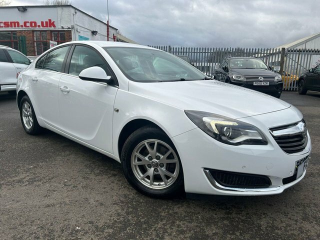 Vauxhall Insignia 2L Design Nav Cdti Ecoflex Ss BF65FXH White #2