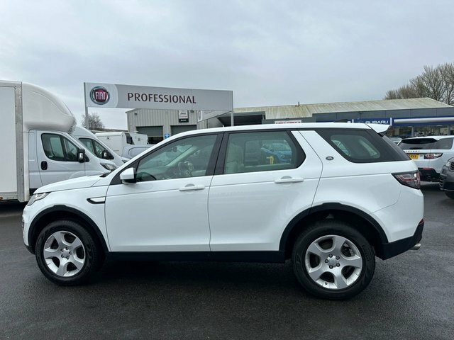 Land Rover Discovery Sport 2L Ed4 Hse FM68OCZ White #3