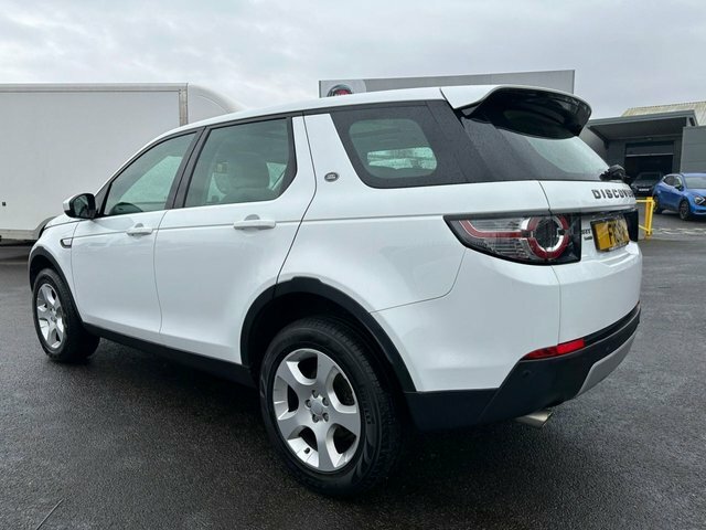 Land Rover Discovery Sport 2L Ed4 Hse FM68OCZ White #4