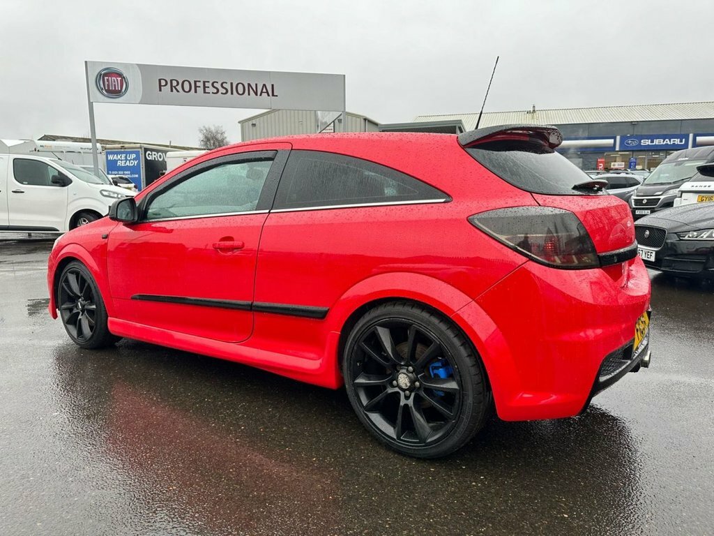 Vauxhall Astra 2L Vxr ST60NXO Red #2