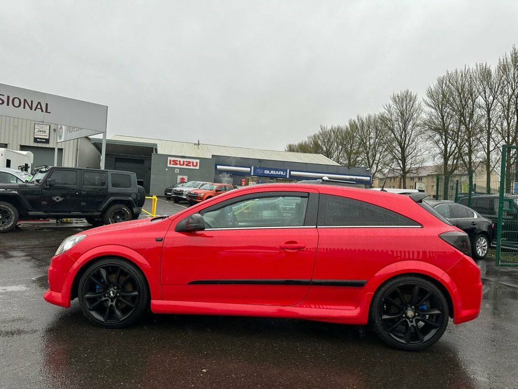 Vauxhall Astra 2L Vxr ST60NXO Red #3