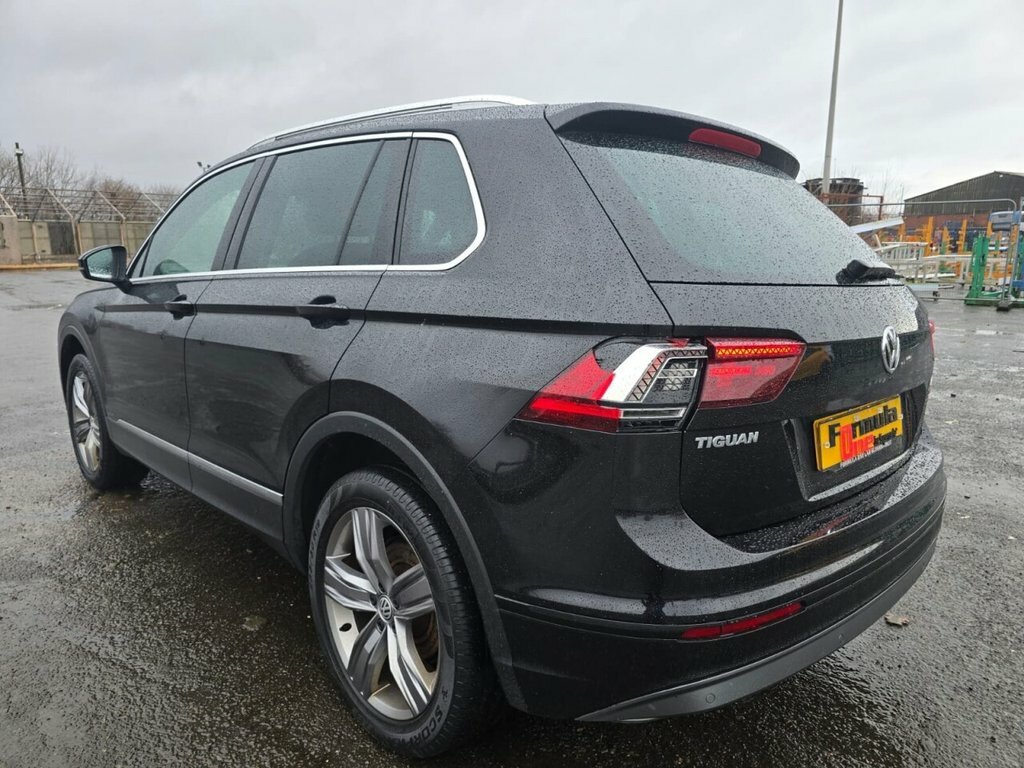 Volkswagen Tiguan 2L Sel Tdi Bmt 4Motion SC17VLF Black #6