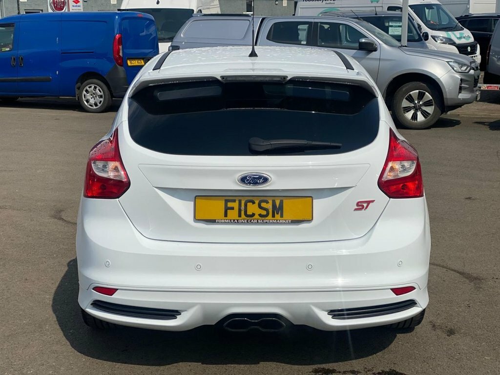 Ford Focus 2L St-3 White #6