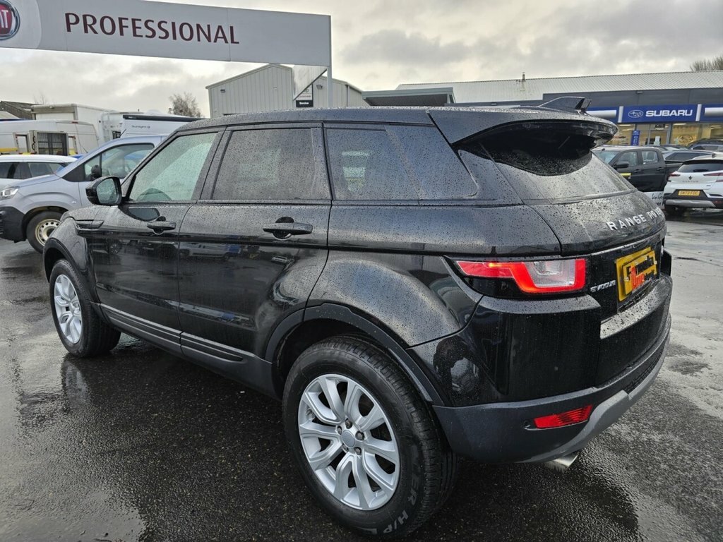Land Rover Range Rover Evoque 2L Se Tech FL17NYT Black #3
