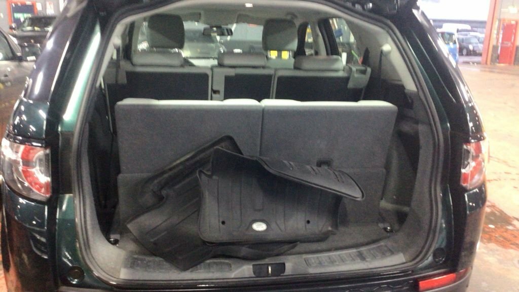 Land Rover Discovery Sport 2L Se Tech PE16DDA Green #6