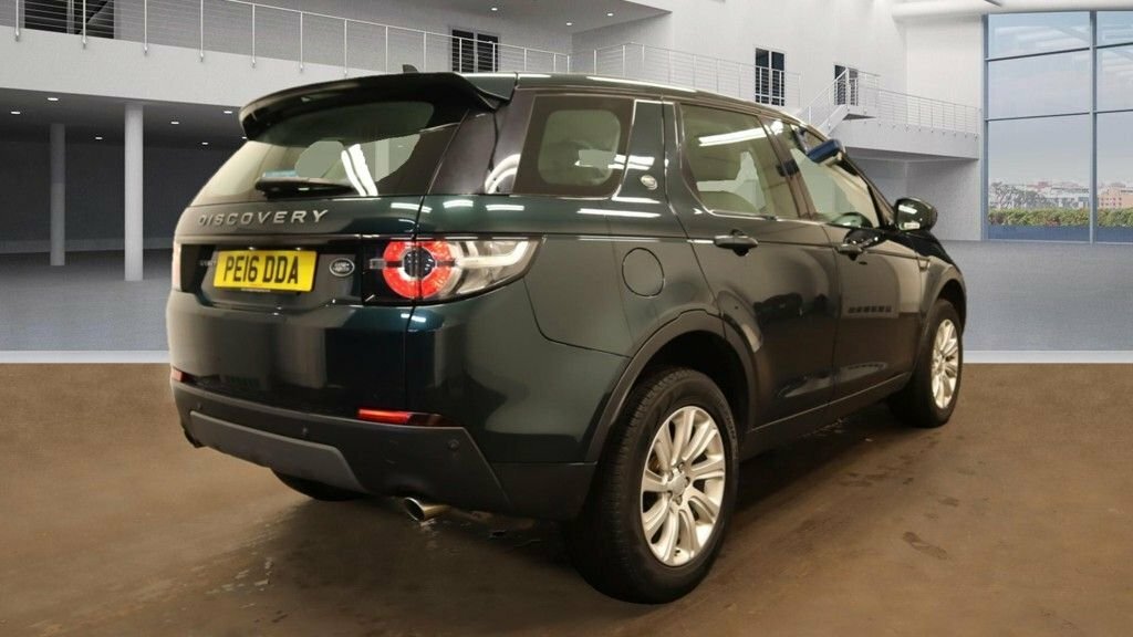 Land Rover Discovery Sport 2L Se Tech PE16DDA Green #4