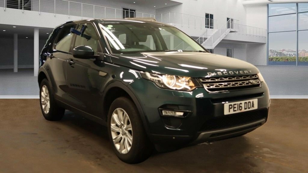 Land Rover Discovery Sport 2L Se Tech PE16DDA Green #2