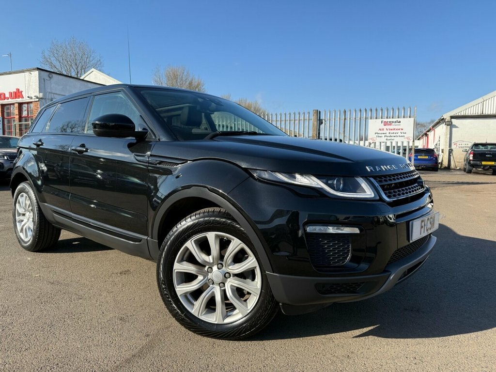 Land Rover Range Rover Evoque 2L Se Tech YT67PMU Black #4