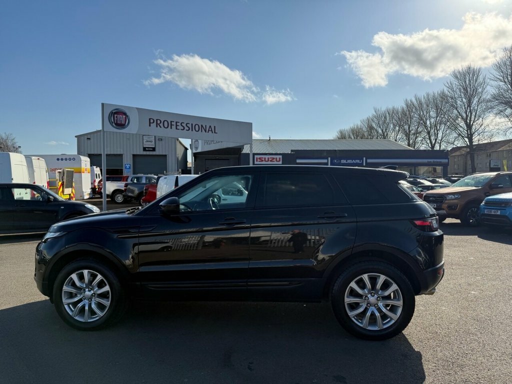 Land Rover Range Rover Evoque 2L Se Tech YT67PMU Black #5