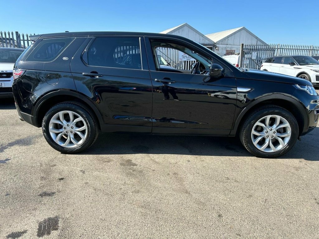 Land Rover Discovery Sport 2L Hse LS16VZL Black #6