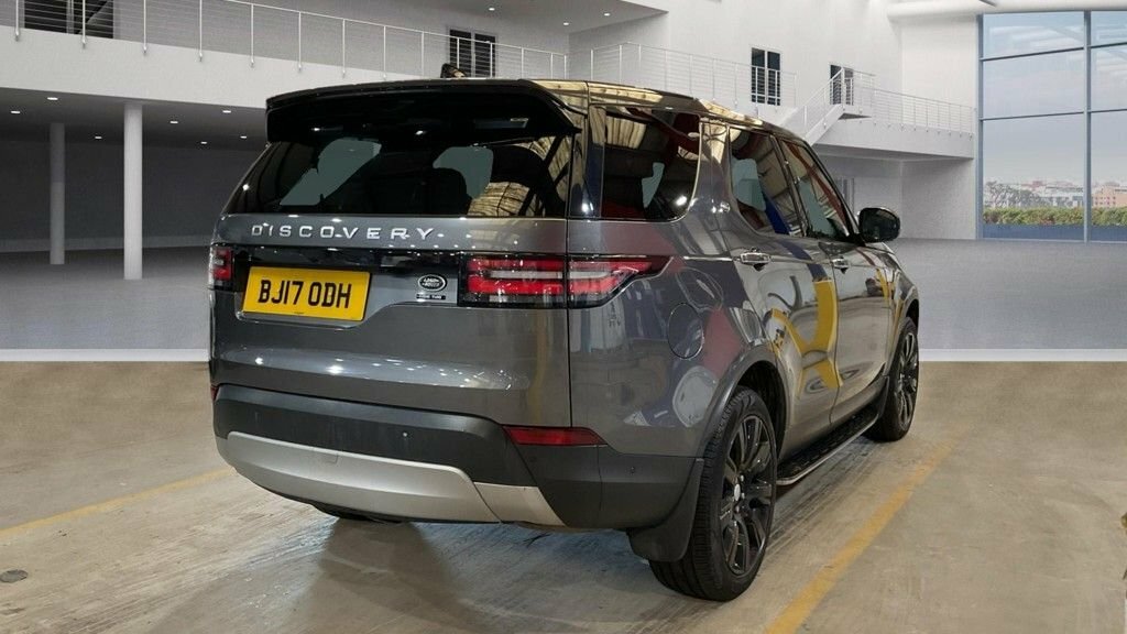 Land Rover Discovery 3L Hse Luxury BJ17ODH Grey #4