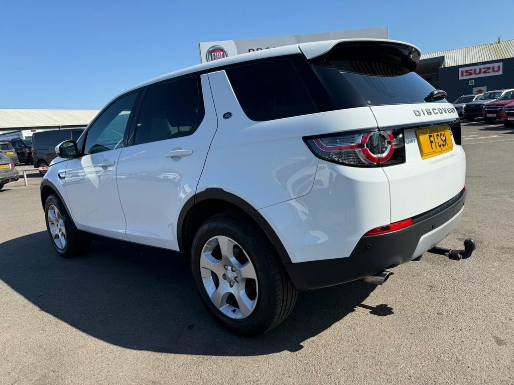 Land Rover Discovery Sport 2L Hse White #5